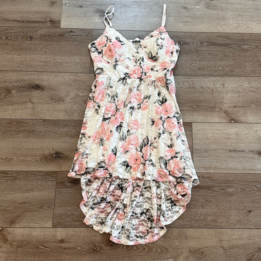 NWT White Floral Lace High Low Dress